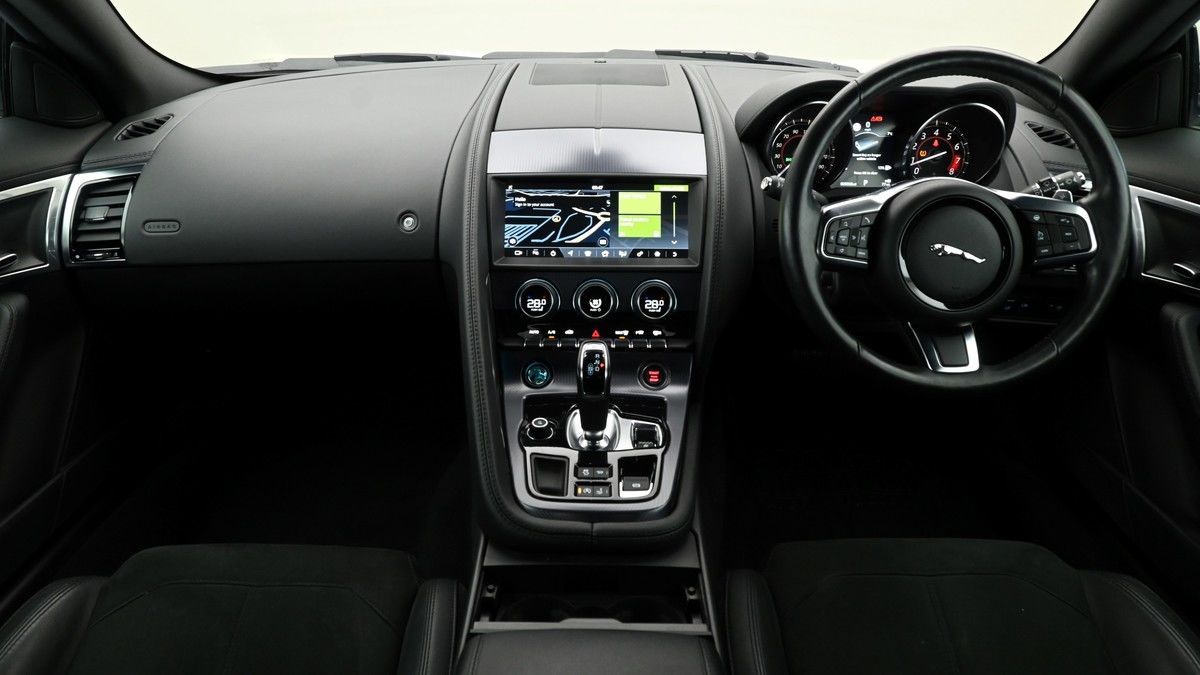Jaguar F-Type Image 11