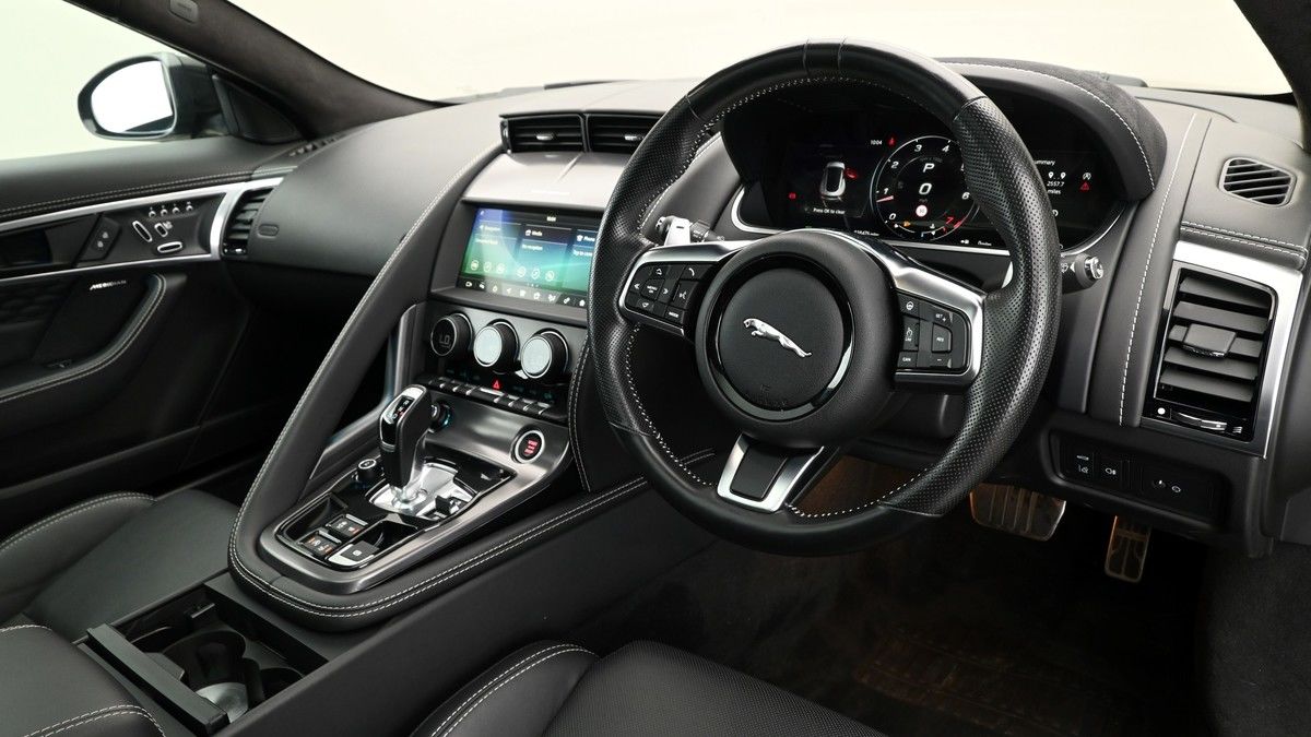 Jaguar F-Type Image 3