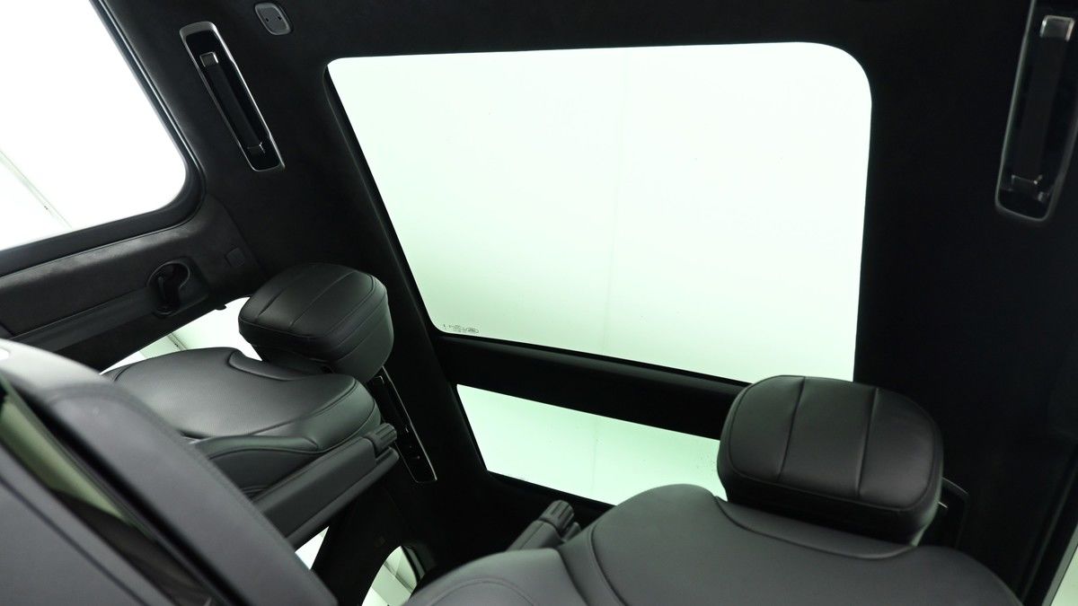 Land Rover Range Rover Sport Image 2