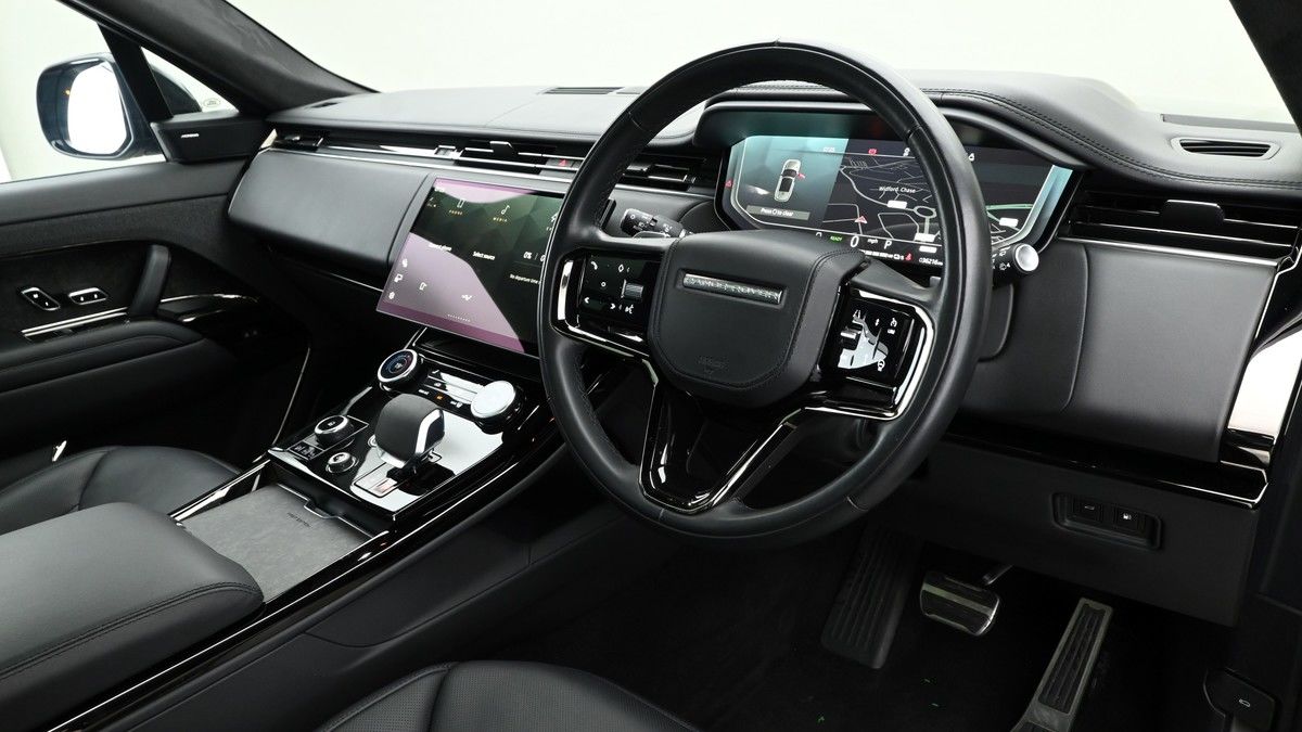 Land Rover Range Rover Sport Image 3
