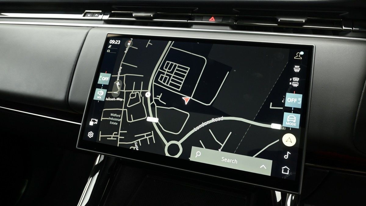 Land Rover Range Rover Sport Image 11