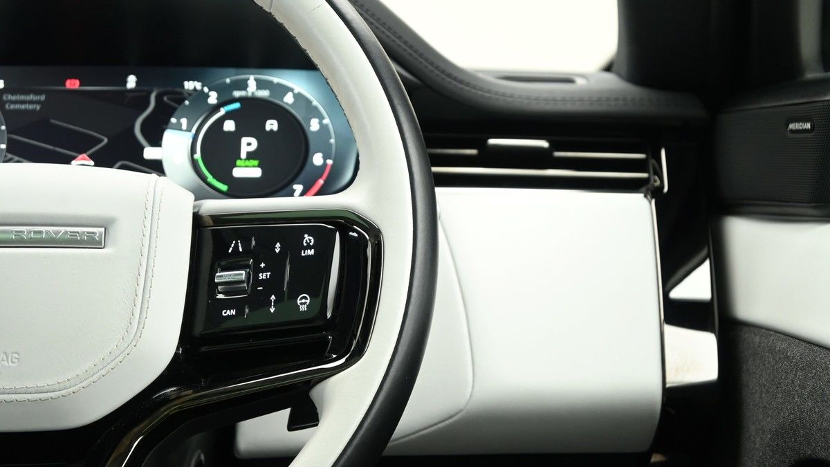 Land Rover Range Rover Sport Image 16