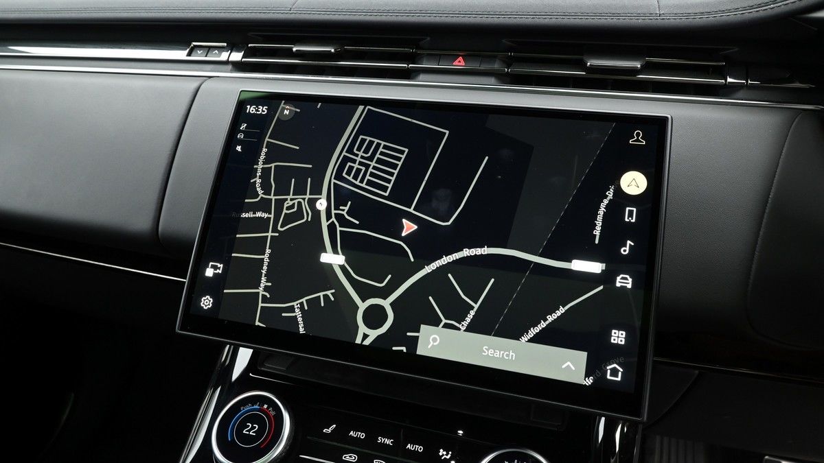 Land Rover Range Rover Sport Image 11