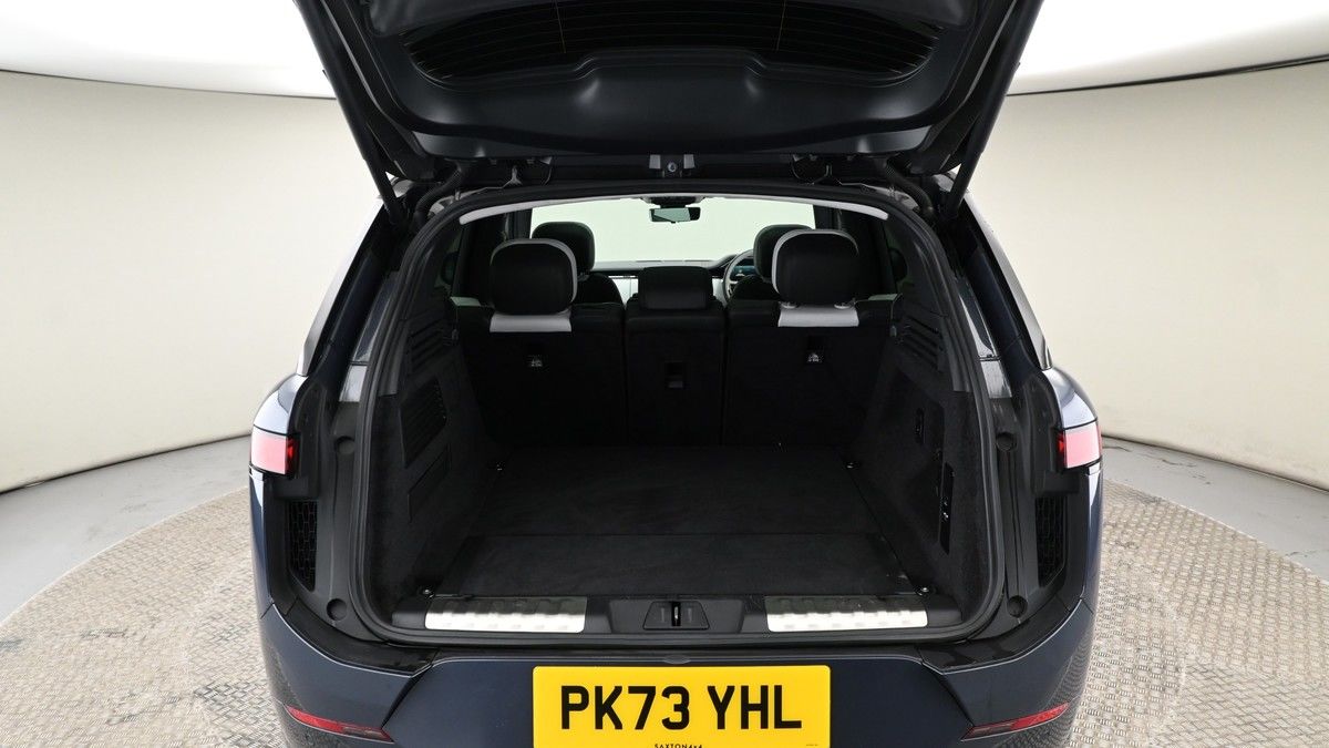 Land Rover Range Rover Sport Image 10