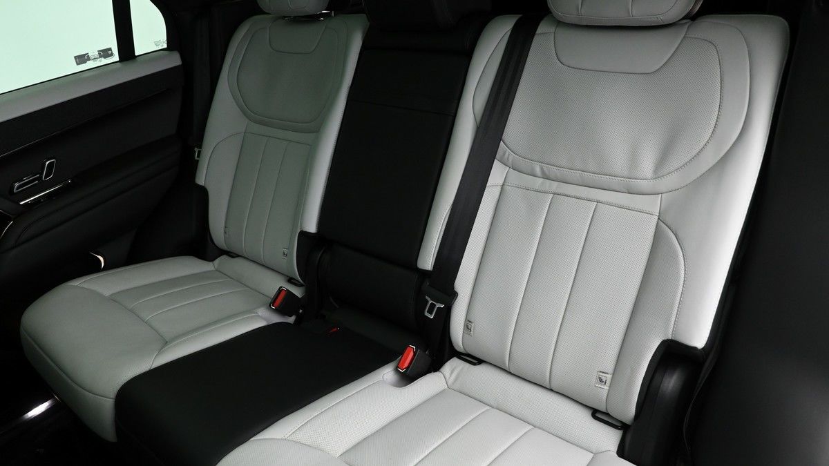 Land Rover Range Rover Sport Image 5