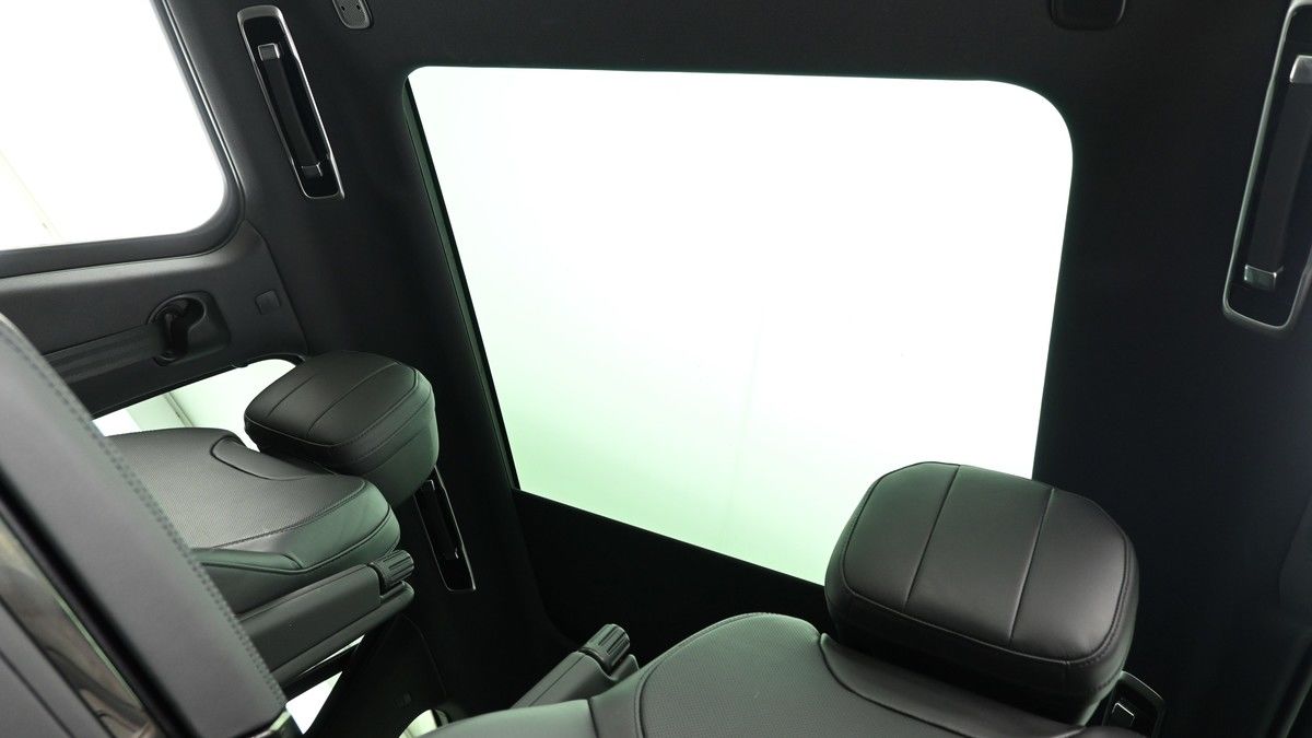 Land Rover Range Rover Sport Image 2