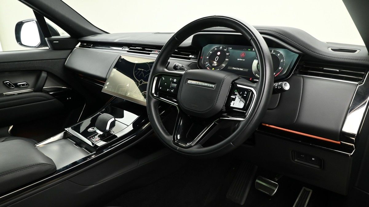 Land Rover Range Rover Sport Image 3