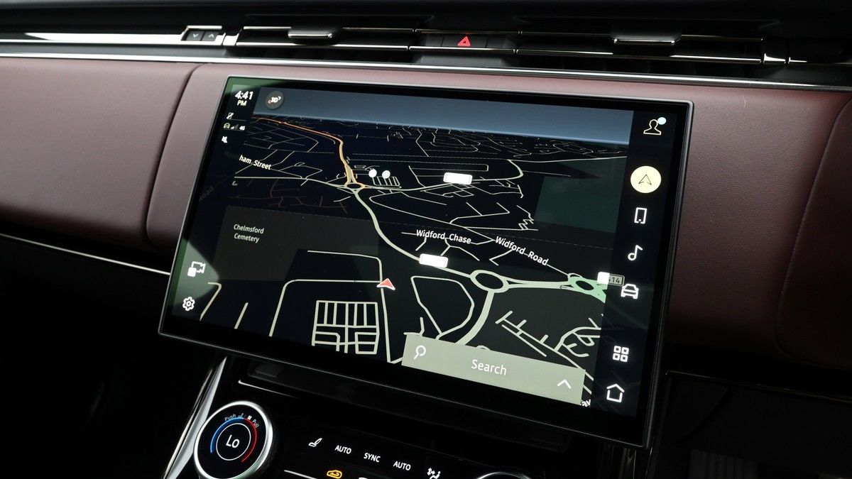 Land Rover Range Rover Sport Image 11