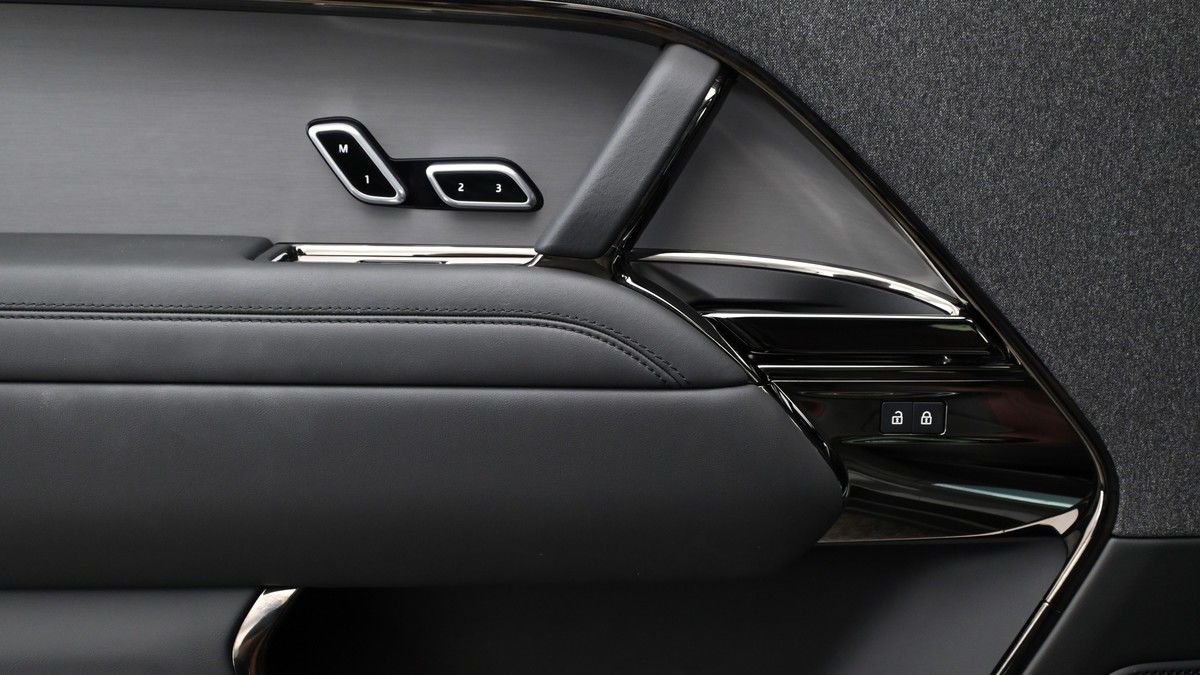 Land Rover Range Rover Sport Image 13