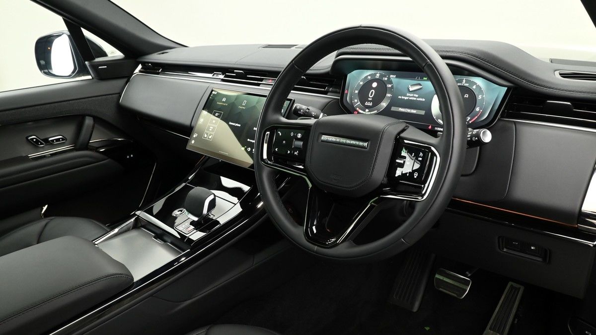 Land Rover Range Rover Sport Image 3