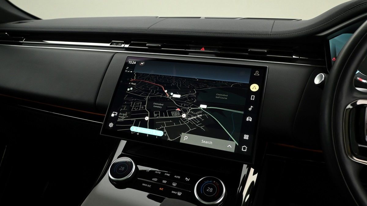 Land Rover Range Rover Sport Image 11