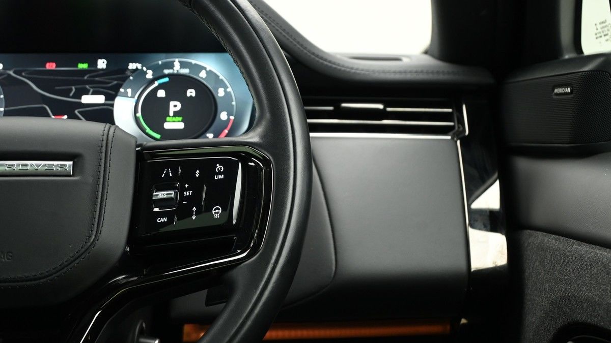 Land Rover Range Rover Sport Image 16