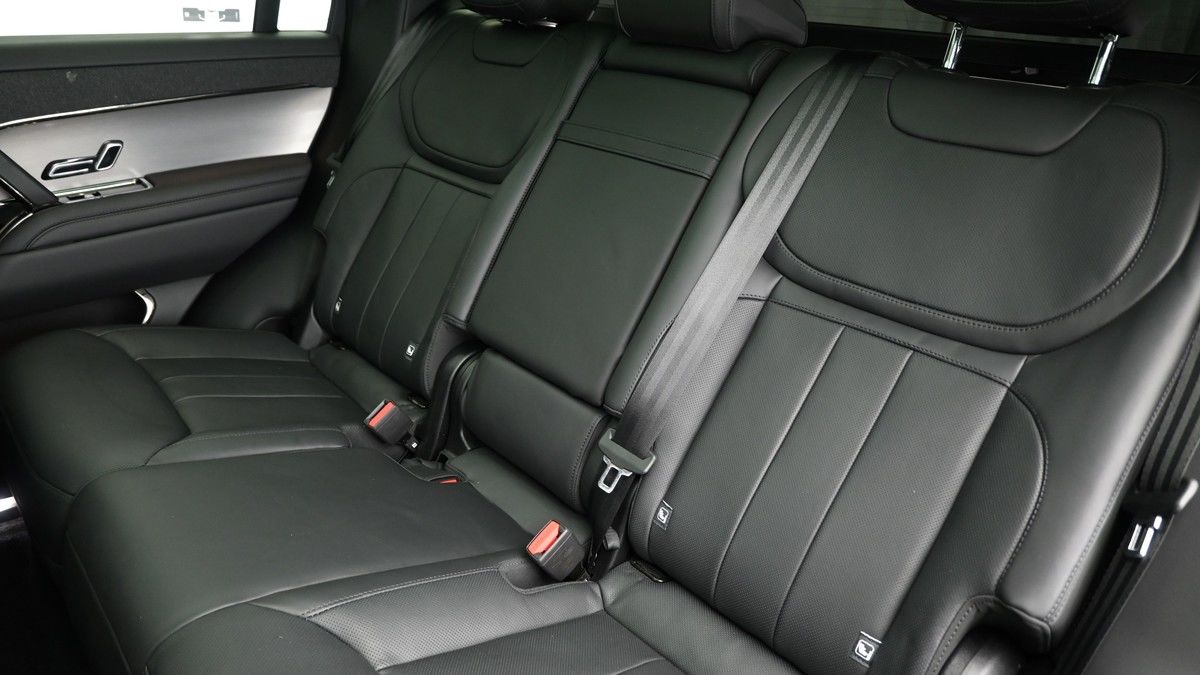 Land Rover Range Rover Sport Image 5