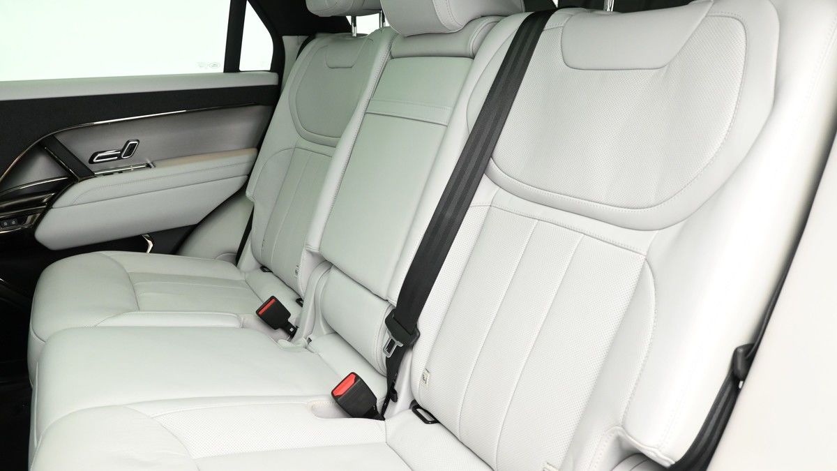 Land Rover Range Rover Sport Image 10