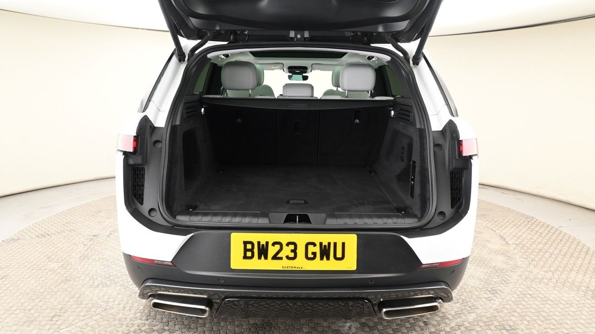Land Rover Range Rover Sport Image 2