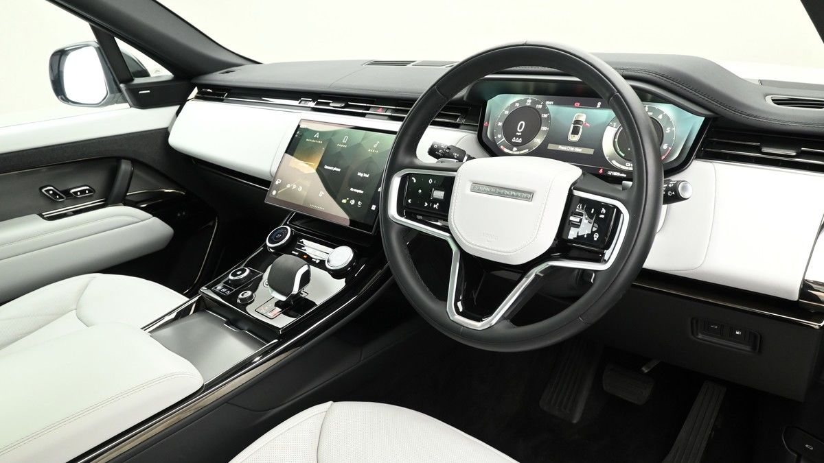 Land Rover Range Rover Sport Image 3