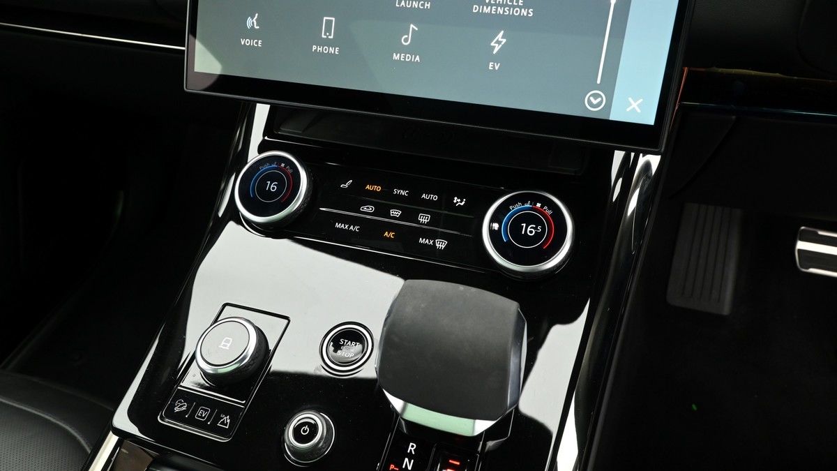 Land Rover Range Rover Sport Image 12