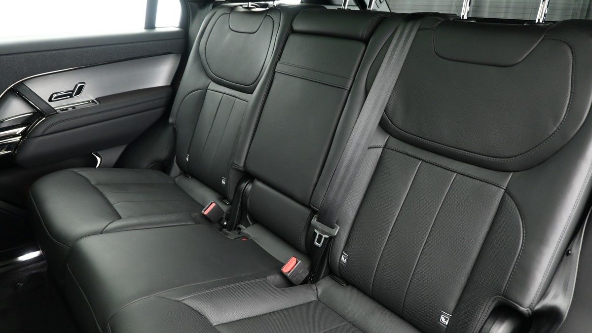 Land Rover Range Rover Sport Image 5