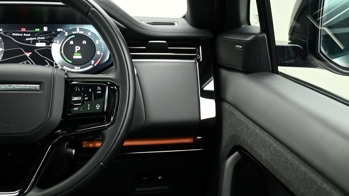 Land Rover Range Rover Sport Image 16