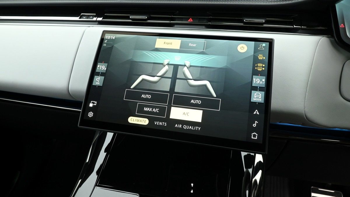 Land Rover Range Rover Sport Image 12