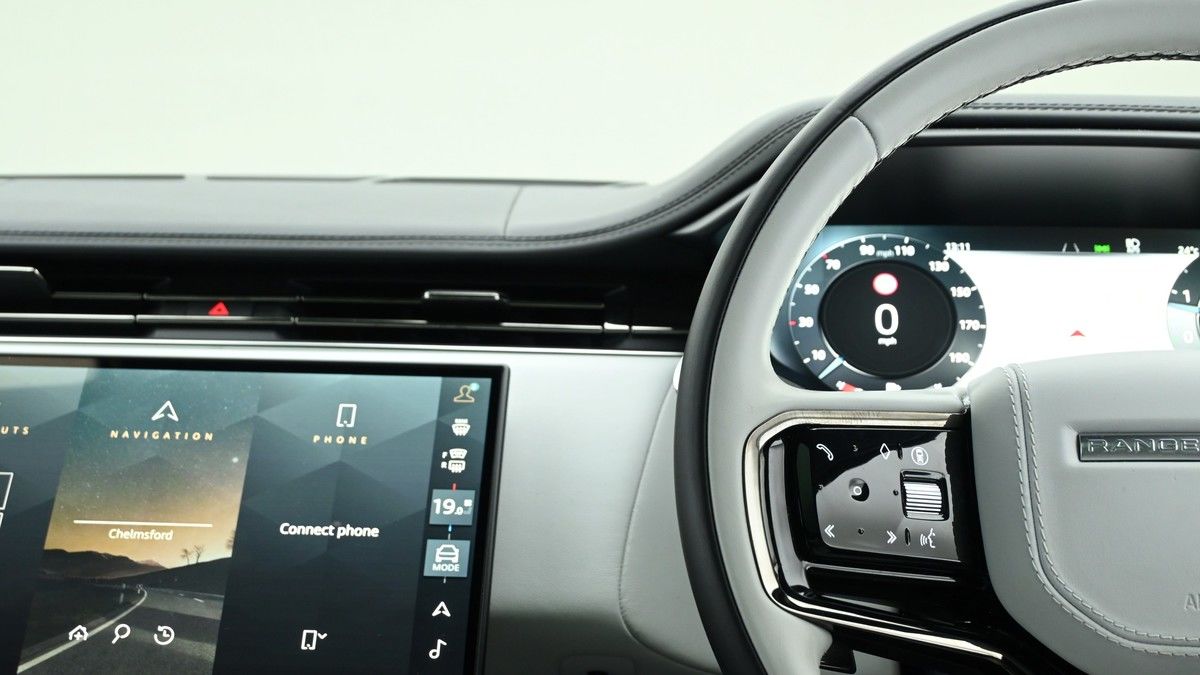 Land Rover Range Rover Sport Image 15