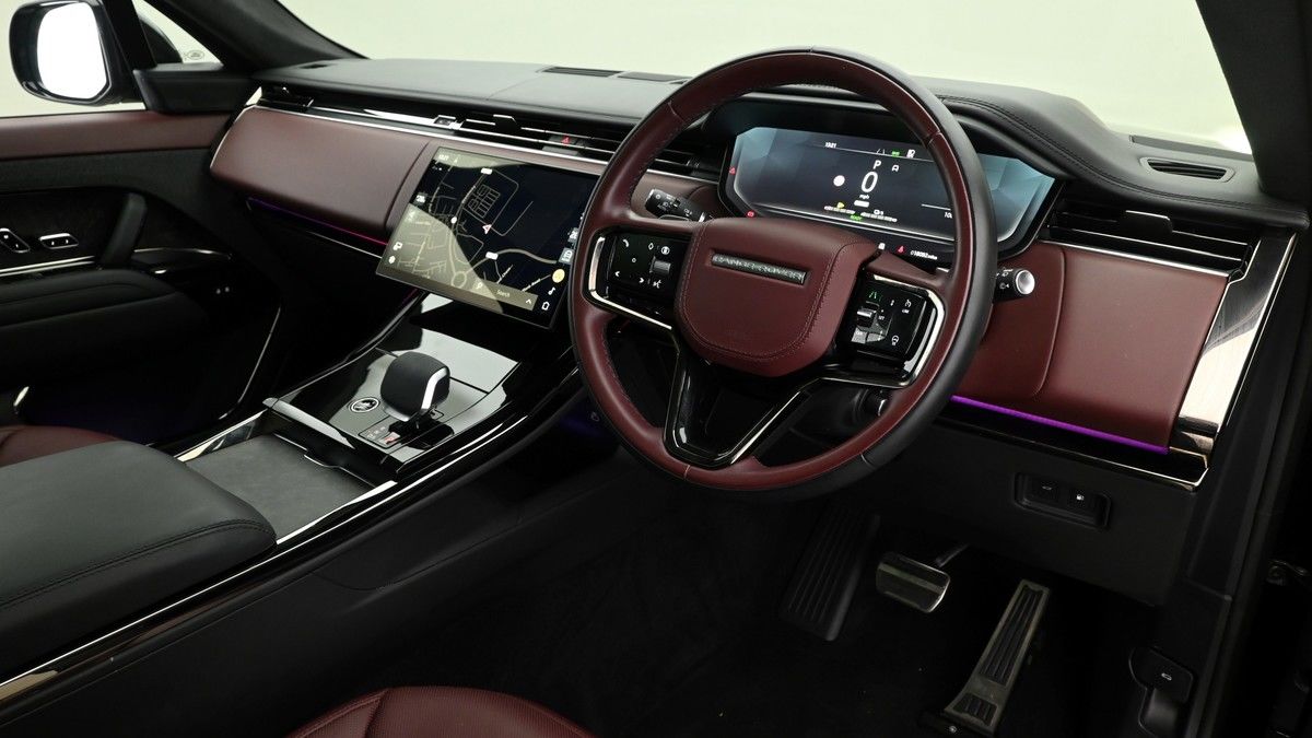 Land Rover Range Rover Sport Image 3