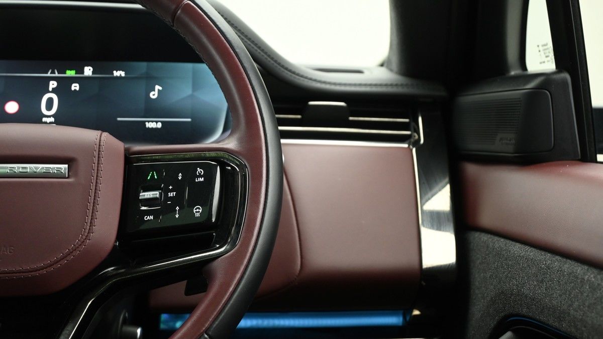Land Rover Range Rover Sport Image 16