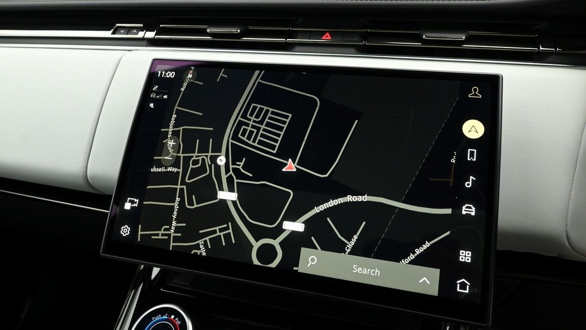 Land Rover Range Rover Sport Image 11
