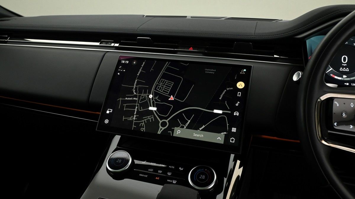 Land Rover Range Rover Sport Urban Image 9