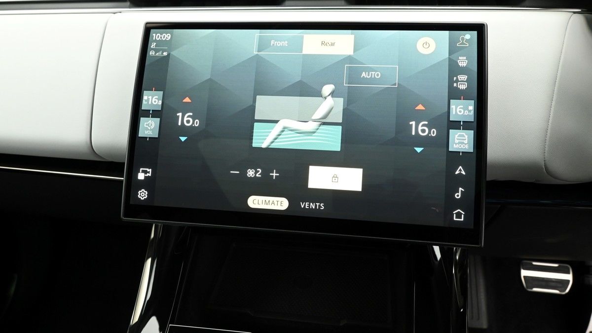 Land Rover Range Rover Sport Image 12