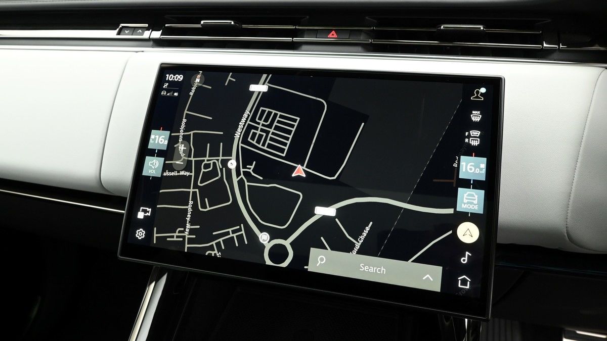 Land Rover Range Rover Sport Image 11