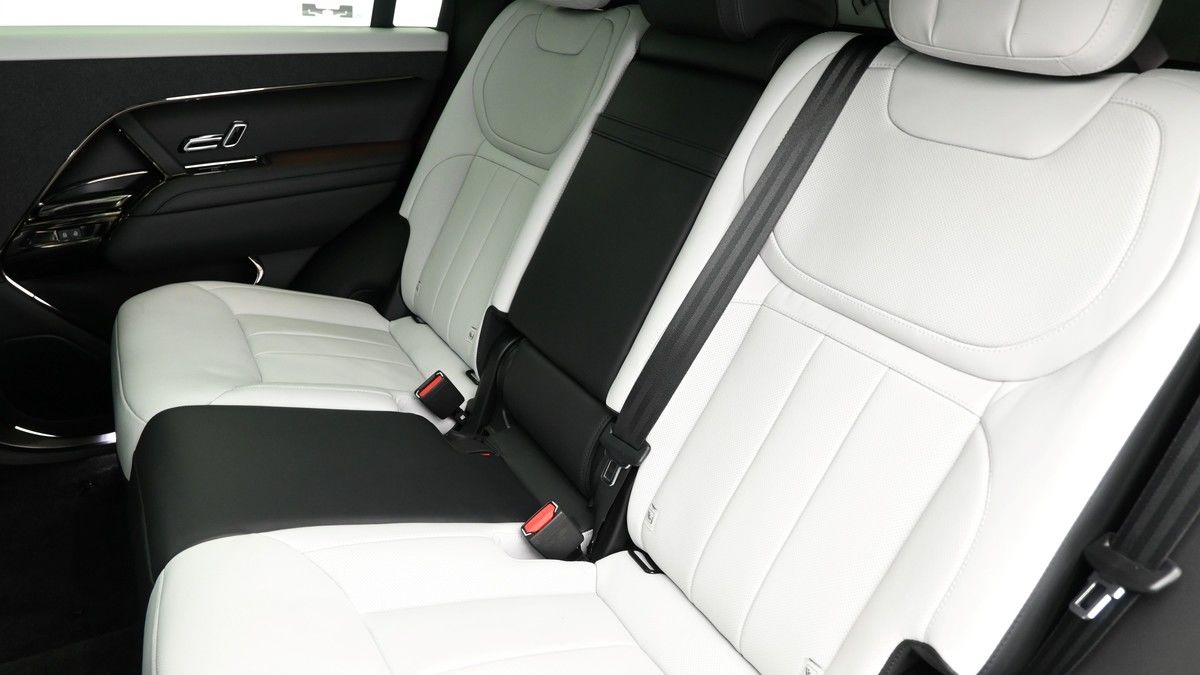 Land Rover Range Rover Sport Image 5