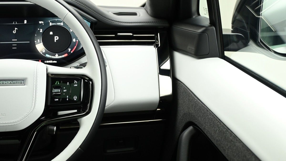 Land Rover Range Rover Sport Image 16