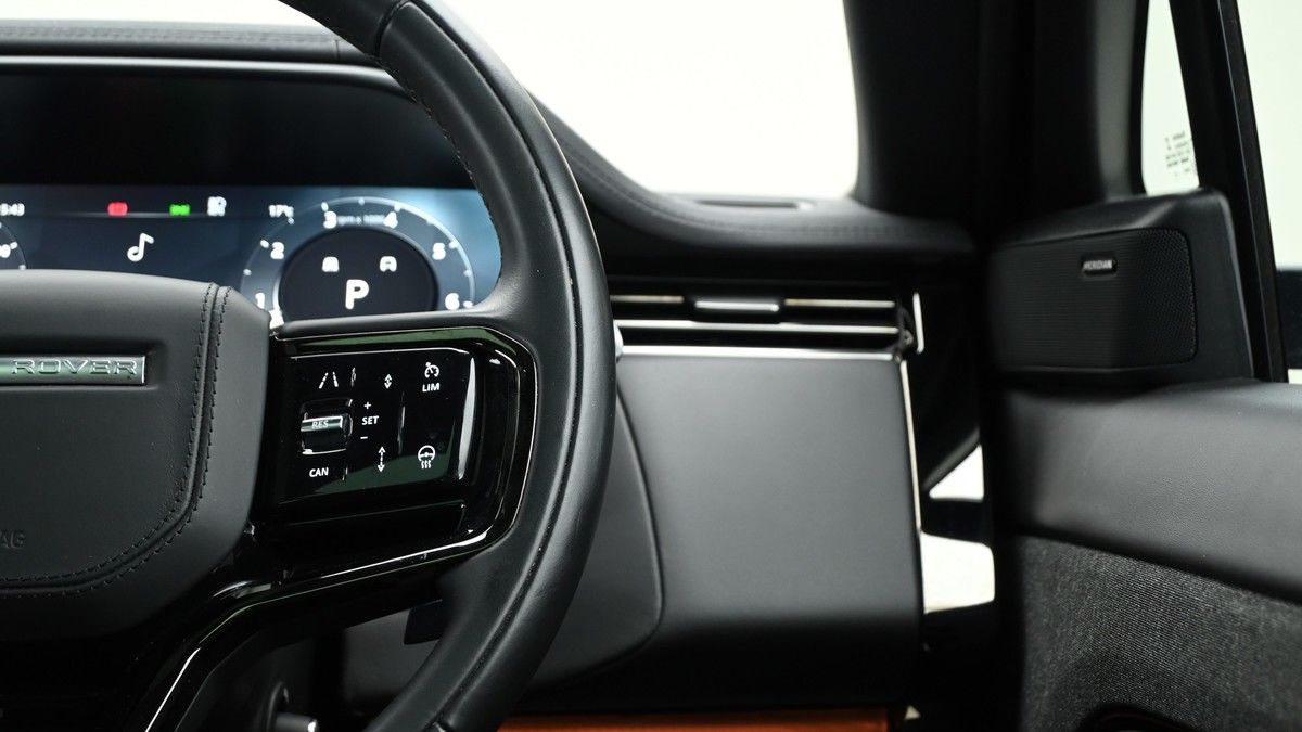 Land Rover Range Rover Sport Image 16