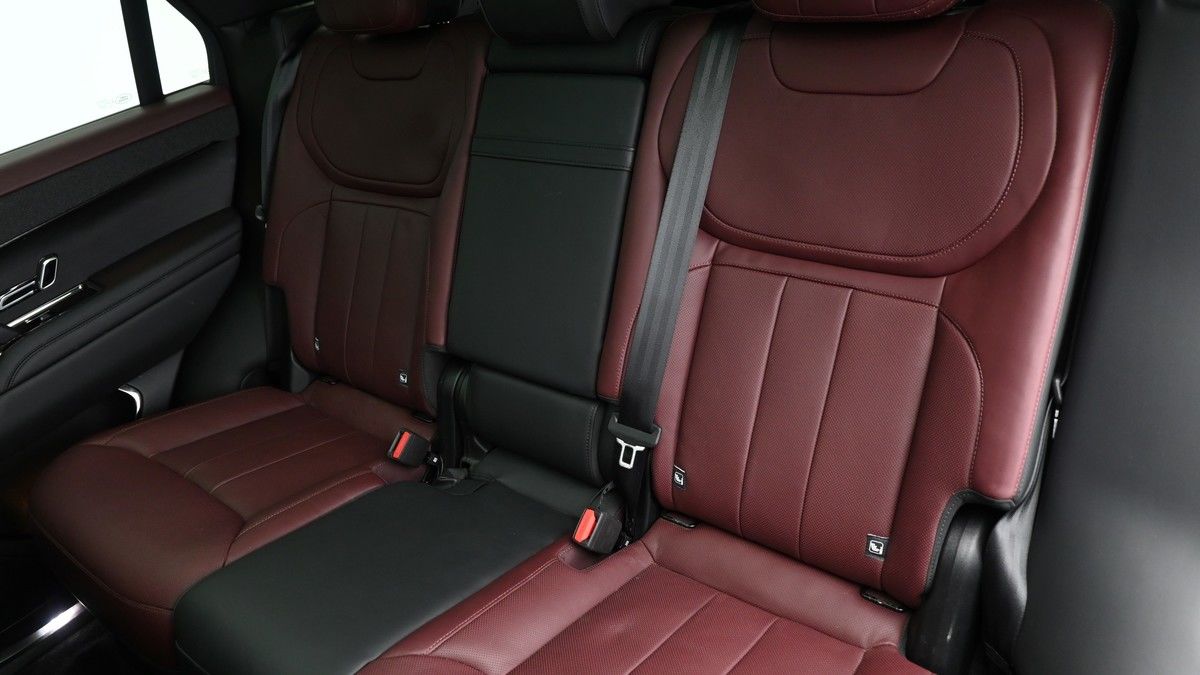 Land Rover Range Rover Sport Image 5