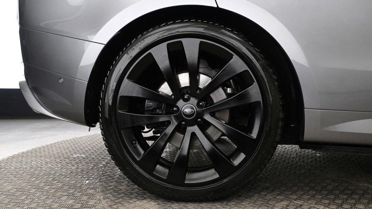 Land Rover Range Rover Sport Image 9