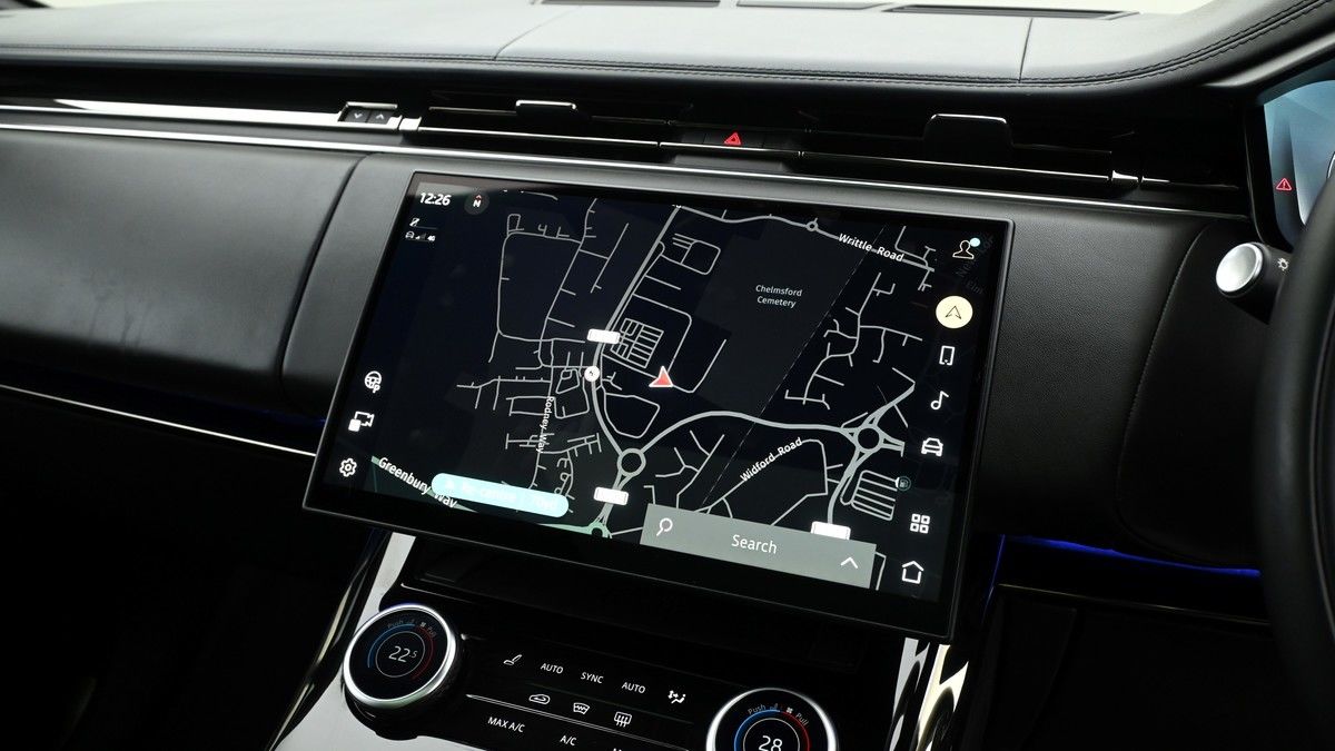 Land Rover Range Rover Sport Image 11