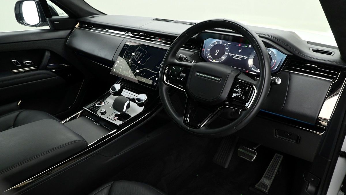Land Rover Range Rover Sport Image 3
