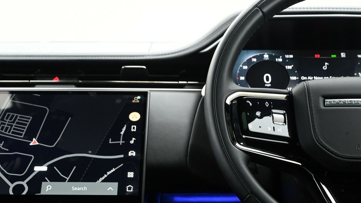 Land Rover Range Rover Sport Image 15