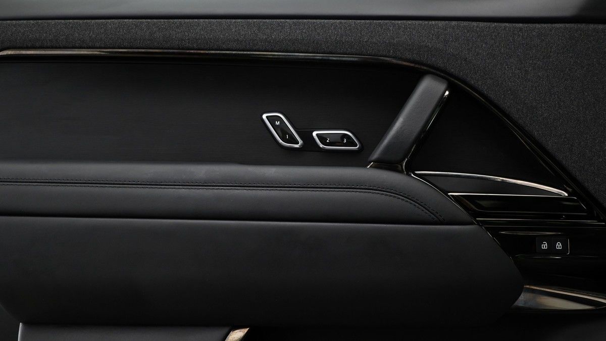 Land Rover Range Rover Sport Image 13