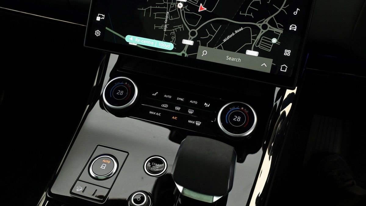 Land Rover Range Rover Sport Image 12