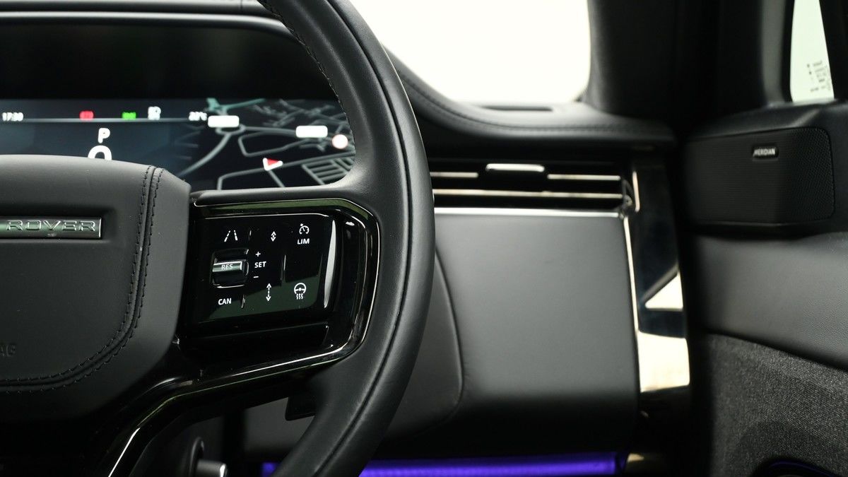 Land Rover Range Rover Sport Image 16