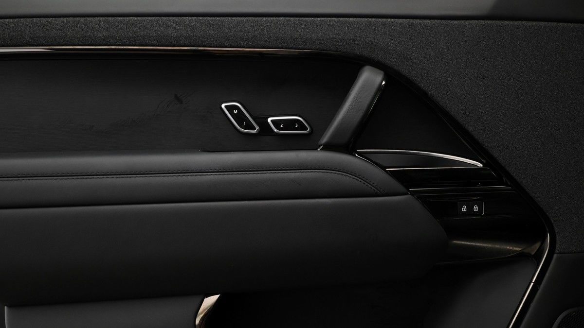 Land Rover Range Rover Sport Image 13
