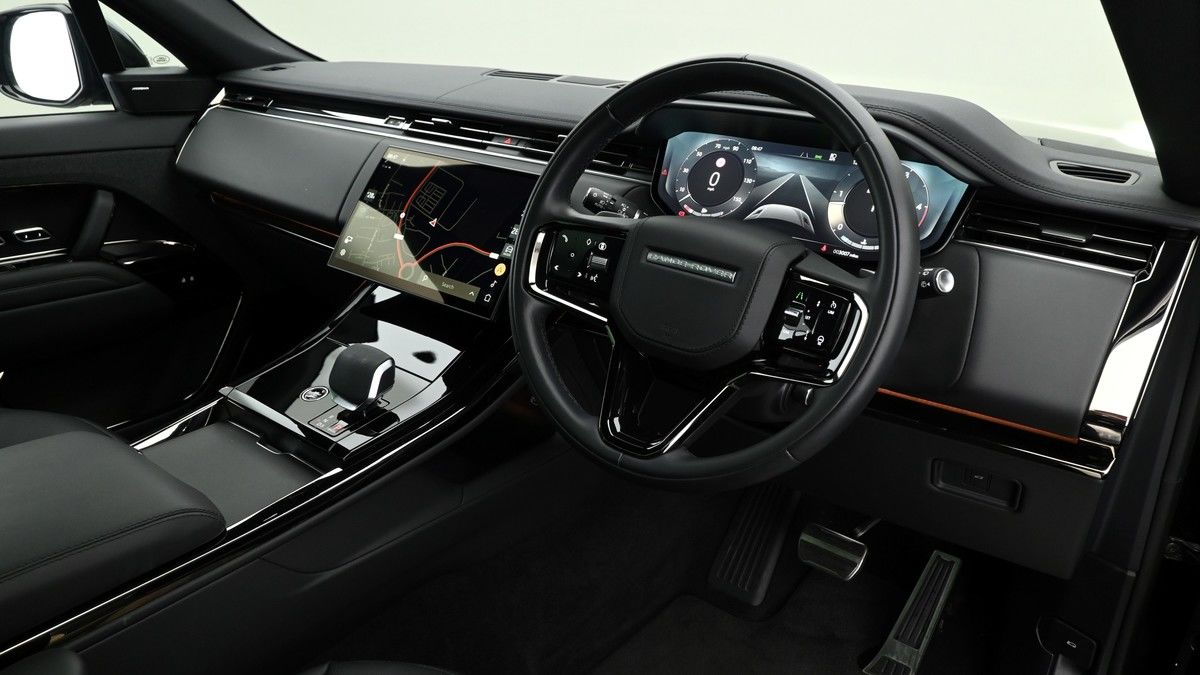 Land Rover Range Rover Sport Image 3