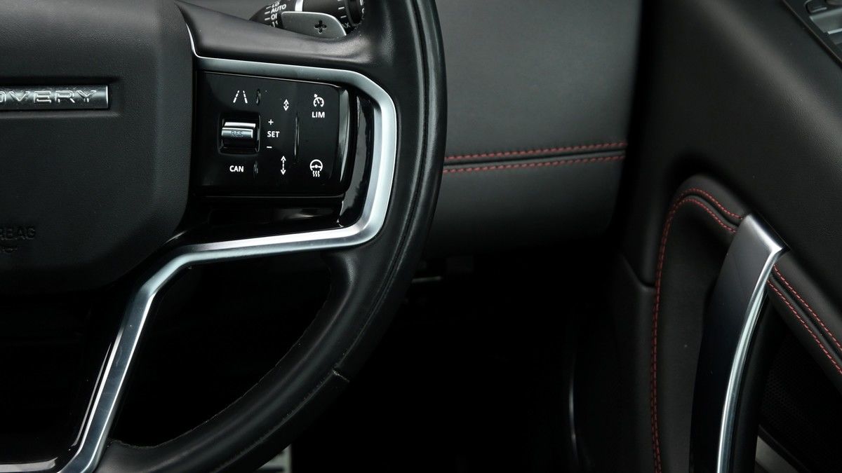 Land Rover Discovery Sport Image 16