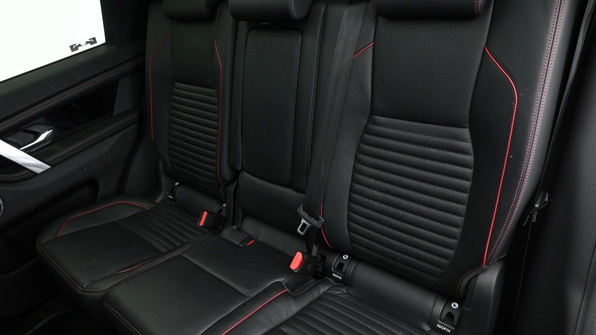 Land Rover Discovery Sport Image 5