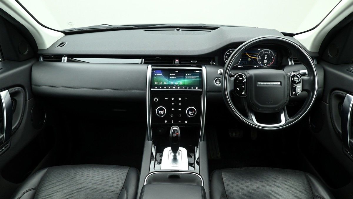 Land Rover Discovery Sport Image 28