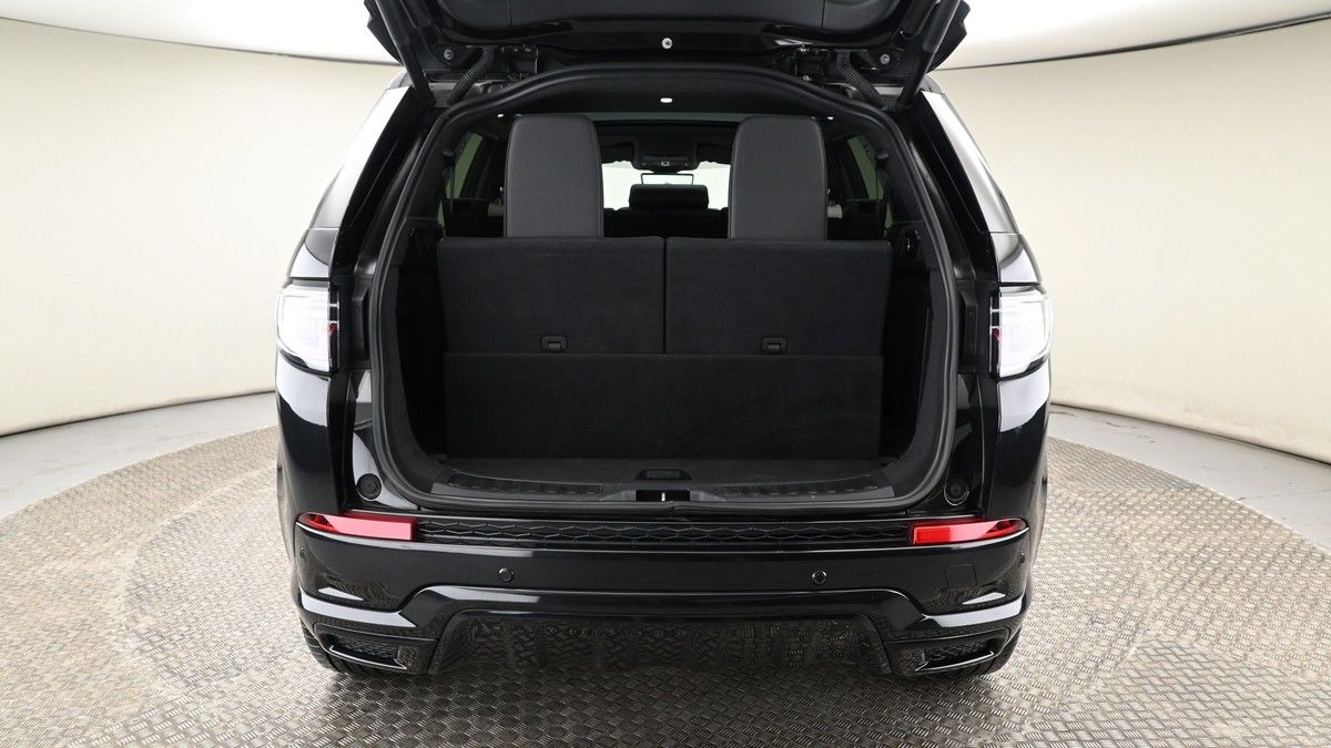 Land Rover Discovery Sport Image 10