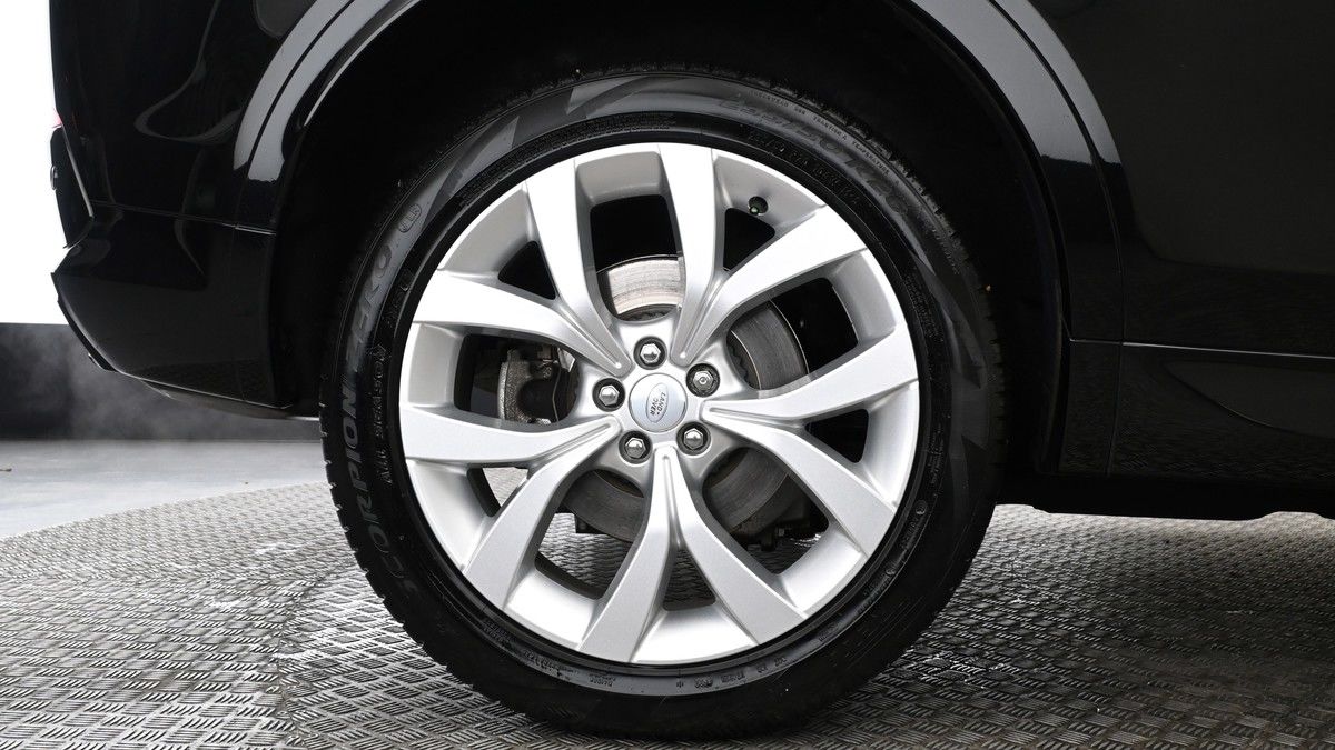 Land Rover Discovery Sport Image 9