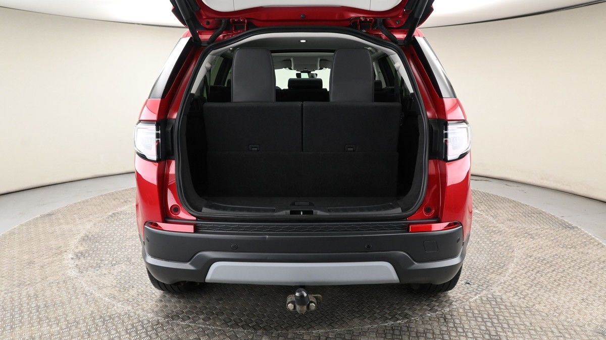 Land Rover Discovery Sport Image 10